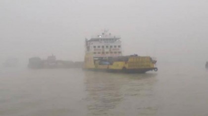 দৌলতদিয়া-পাটুরিয়া ও কাঁঠালবাড়ি-শিমুলিয়া নৌরুটে নৌযান চলাচল বন্ধ