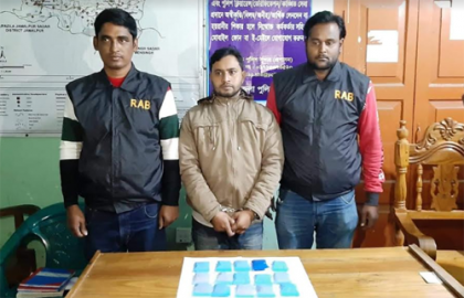 শেরপুরে ৩ হাজার পিস ইয়াবাসহ আটক ১