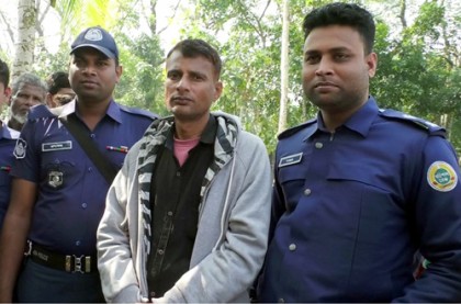 কলাপাড়ায় ড্রেজার ব্যবসায়ীকে এক মাসের কারাদণ্ড