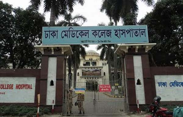 মেঘনায় দুই লঞ্চের সংঘর্ষে আহত শিশু ঢামেকে