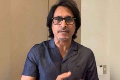 টাইগারদের বিপক্ষে দলে মালিক-হাফিজ, ক্ষিপ্ত রমিজ রাজা