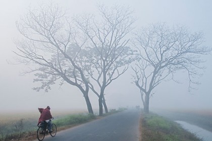 তাপমাত্রা বাড়লেও পঞ্চগড়ে দেখা নেই সূর্যের
