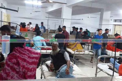 ঝালকাঠিতে বিয়ের অনুষ্ঠানে খাবার খেয়ে দুই শতাধিক অসুস্থ 