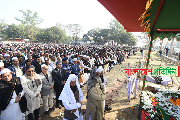 রাষ্ট্রীয় মর্যাদায় সারিয়াকান্দিতে এমপি মান্নানের দাফন