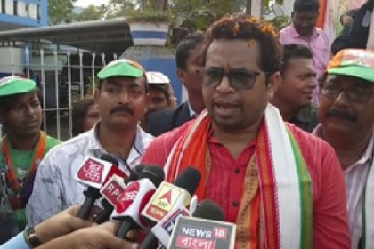 পশ্চিমবঙ্গের বুদ্ধিজীবীদের এক হাত নিলেন বিজেপি সাংসদ সৌমিত্র