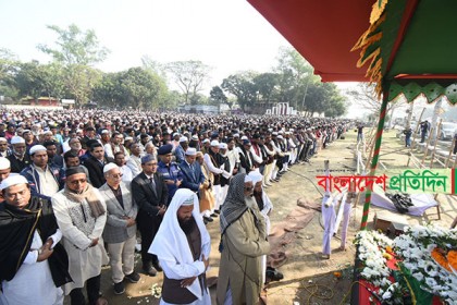 রাষ্ট্রীয় মর্যাদায় সারিয়াকান্দিতে এমপি মান্নানের দাফন