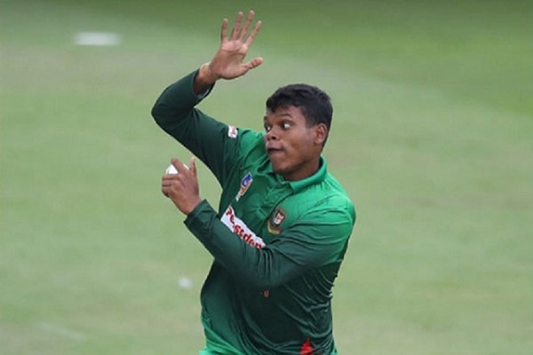 যুব বিশ্বকাপে হ্যাটট্রিক করলেন বাংলাদেশের রকিবুল