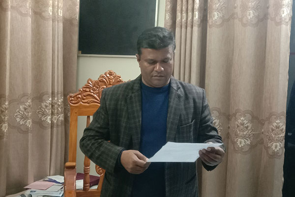 ভালুকায় 'মিথ্যা' মামলার প্রতিবাদ উপজেলা চেয়ারম্যানের