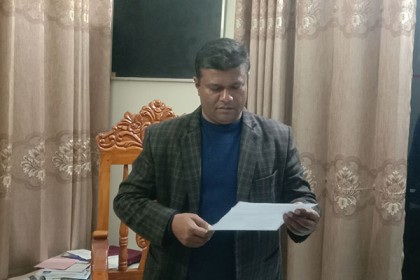 ভালুকায় 'মিথ্যা' মামলার প্রতিবাদ উপজেলা চেয়ারম্যানের