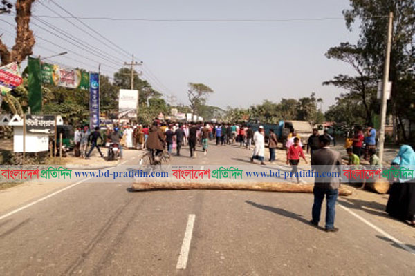 লক্ষ্মীপুরে পিকআপভ্যানের ধাক্কায় স্কুলছাত্র নিহত