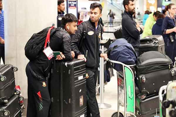 পাকিস্তানের উদ্দেশ্যে ঢাকা ত্যাগ টাইগারদের  