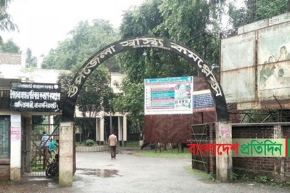 আদিতমারীতে এক মাস ধরে বিকল অ্যাম্বুলেন্স, দুর্ভোগ চরমে