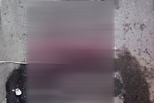 রাজধানীতে মায়ের সামনে প্রাণ গেল মেয়ের