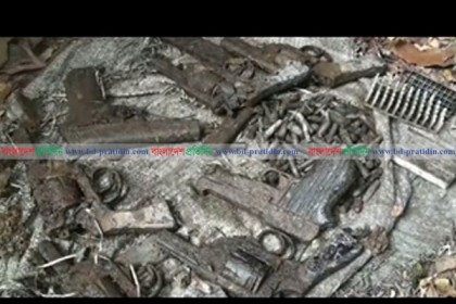 মানিকগঞ্জে আগ্নেয়াস্ত্রসহ ২২৫ রাউন্ড গুলি উদ্ধার