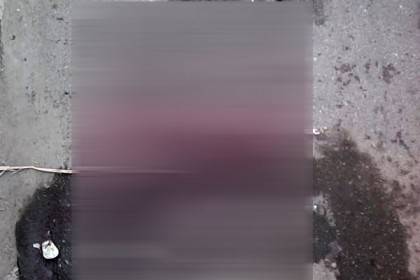 রাজধানীতে মায়ের সামনে প্রাণ গেল মেয়ের