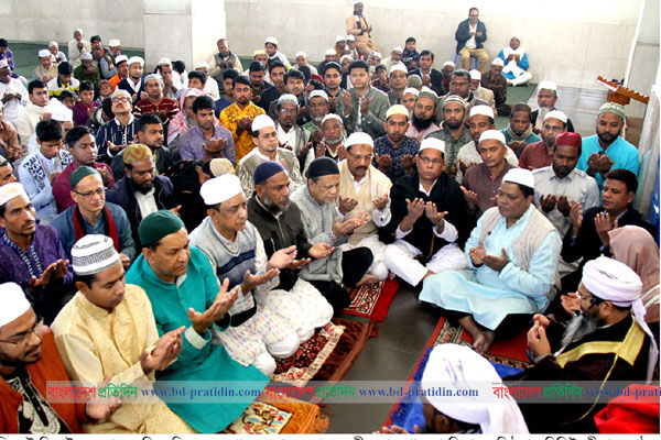 কোকোর মৃত্যুবার্ষিকীতে বগুড়ায়
বিএনপির দোয়া মাহফিল