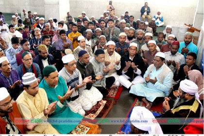 কোকোর মৃত্যুবার্ষিকীতে বগুড়ায়
বিএনপির দোয়া মাহফিল