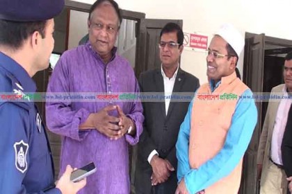 পিয়াজ উৎপাদন বৃদ্ধির নানা পরিকল্পনা গ্রহণ করছে সরকার: বাণিজ্য মন্ত্রী