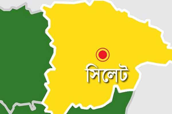 দুই প্রেমিকের সঙ্গে দুই বান্ধবীর পলায়ন, অতঃপর...!