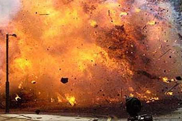 দফায় দফায় বিস্ফোরণে কেঁপে উঠল আসাম