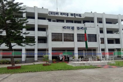 মোংলা বন্দরে এখনো জারি হয়নি ‘করোনা ভাইরাস’ সতর্কতা