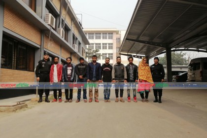 আন্তর্জাতিক নারী পাচারপারী চক্রের ৮ সদস্য আটক, ৬ তরুণী উদ্ধার