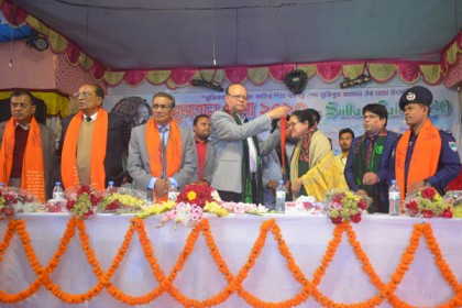 সুলতান স্বর্ণপদক পেয়েছেন ফরিদা জামান