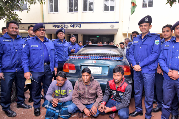 বগুড়ায় ফেনসিডিলসহ গ্রেফতার ৩