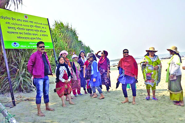সেন্টমার্টিনে যত অনিয়ম