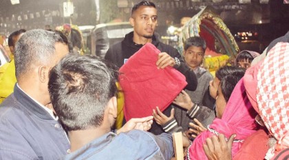 অসহায় শীতার্তদের পাশে জামাল ভূঁইয়া