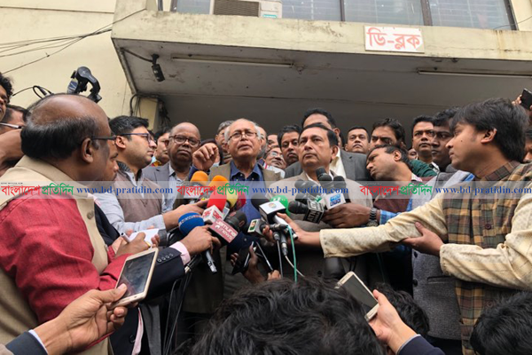কাদেরের অবস্থা স্থিতিশীল, প্রয়োজনে বিদেশে নেওয়া হবে: বিএসএমএমইউ উপাচার্য