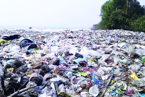 সাগরকন্যা কুয়াকাটায় ময়লার ভাগাড়