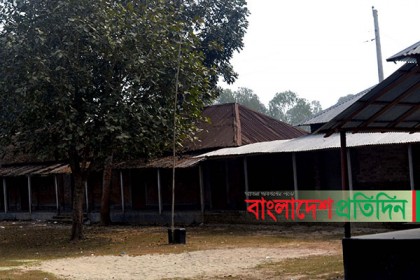স্কুলে কোচিং না করায় পরীক্ষার্থীদের বিদায় সংবর্ধনা হল না!