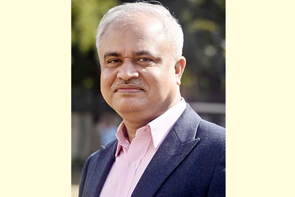 ভোটার উপস্থিতিহীনতা ও গান্ধী হত্যাকারীর মূর্তি