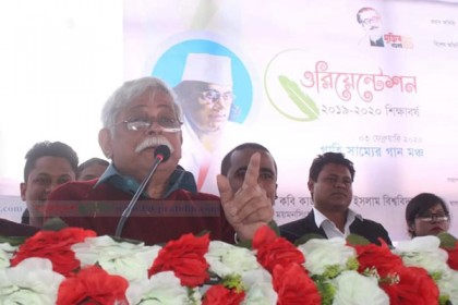 স্মার্টফোনের অতিব্যবহার থেকে বিরত থাকার আহ্বান জাফর ইকবালের 