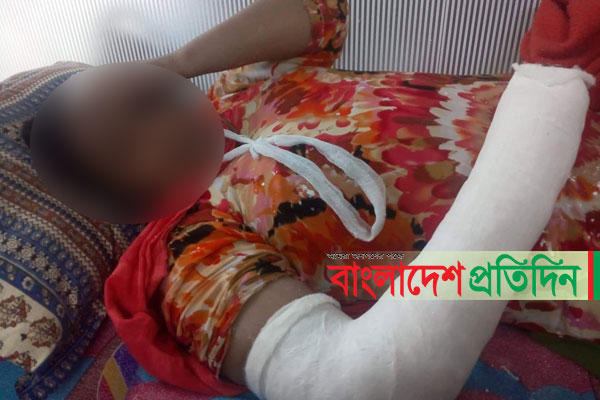 যুবলীগ নেতার বিরুদ্ধে নারীকে মারধরের অভিযোগ