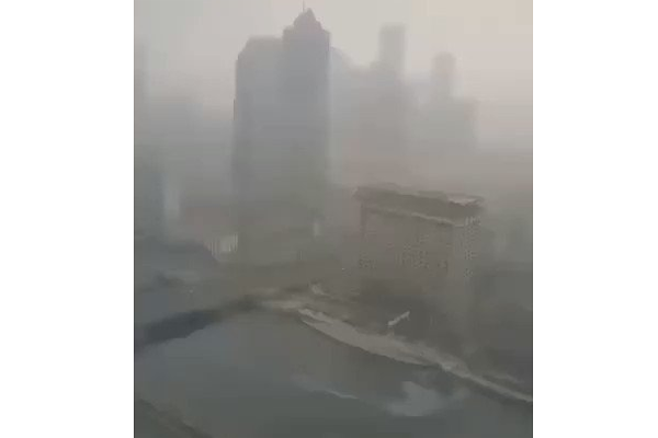 মরদেহ পোড়ানোর ধোঁয়ায় ছেয়ে গেছে চীনের আকাশ!