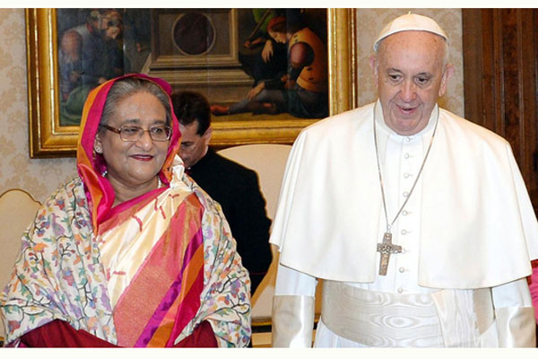প্রধানমন্ত্রীর সঙ্গে পোপের সাক্ষাৎ