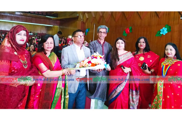 ‘শেখ হাসিনার নেতৃত্বে দেশের নারীরা আজ বিশ্বে সম্মানের আসনে অধিষ্ঠিত’