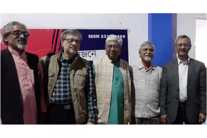‘ঐহিক’ সম্মাননা পেলেন বাংলাদেশ-ভারতের ৭ সাহিত্যিক