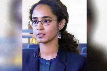 ব্রিটেনে নাগরিকত্ব পাচ্ছেন না সমাজবিজ্ঞানী আসিয়া
