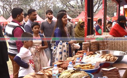 বরিশালে দুই দিনব্যাপী পিঠা উৎসবে দর্শনার্থীদের উপচে পড়া ভিড়
