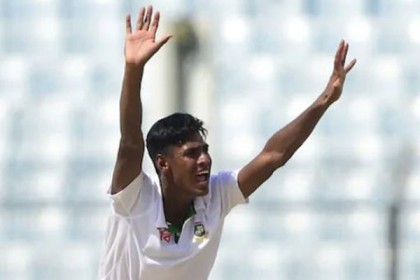মুস্তাফিজের ৪ উইকেট