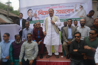 ‘প্রশাসনকে ব্যবহার করে ক্ষমতায় টিকে থাকার চেষ্টা করছে সরকার’