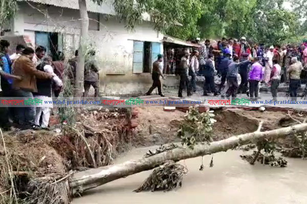 কসবা পরিস্থিতি: গ্যাস স্ট্র্যাকচারে আঘাত করাতেই উদগীরণ হচ্ছে গ্যাস!