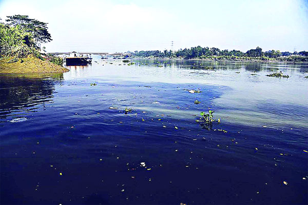 দখলে-দূষণে নাভিশ্বাস হালদার