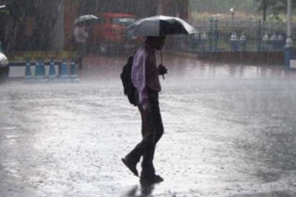 রাজধানীতে গুঁড়ি গুঁড়ি বৃষ্টি