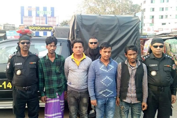 ব্রাহ্মণবাড়িয়ায় ৪৪ টিকেটসহ চার কালোবাজারীকে দণ্ড