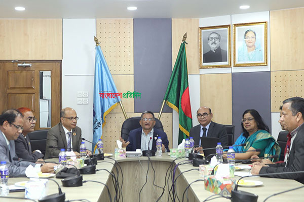 ঢাবি-বুয়েটের সিদ্ধান্তহীনতায় জাতির আকাঙ্ক্ষা অপূর্ণ থাকতে পারে না: ইউজিসি