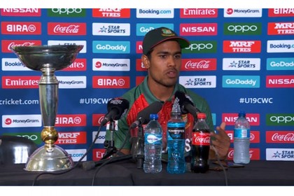 বিশ্বকাপের শিরোপা জিতে যা বললেন অধিনায়ক আকবর